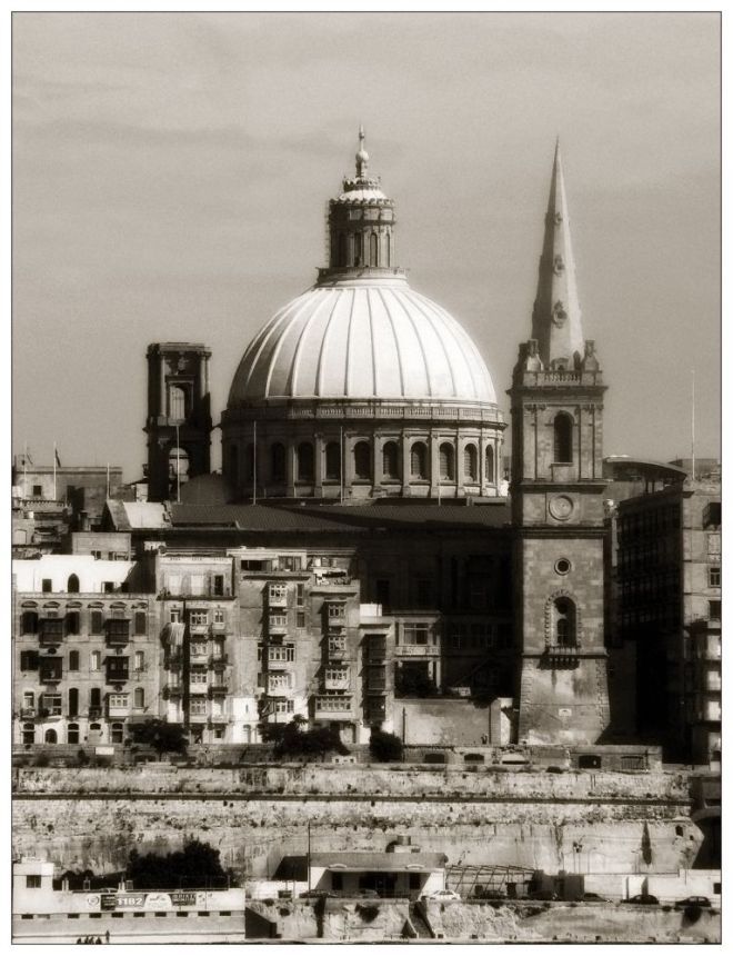 Carmelite-church-and-Anglican-Church-Valletta