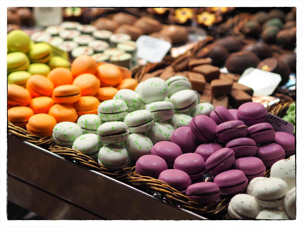 Magnificent Macarons – TRAVEL WORDS